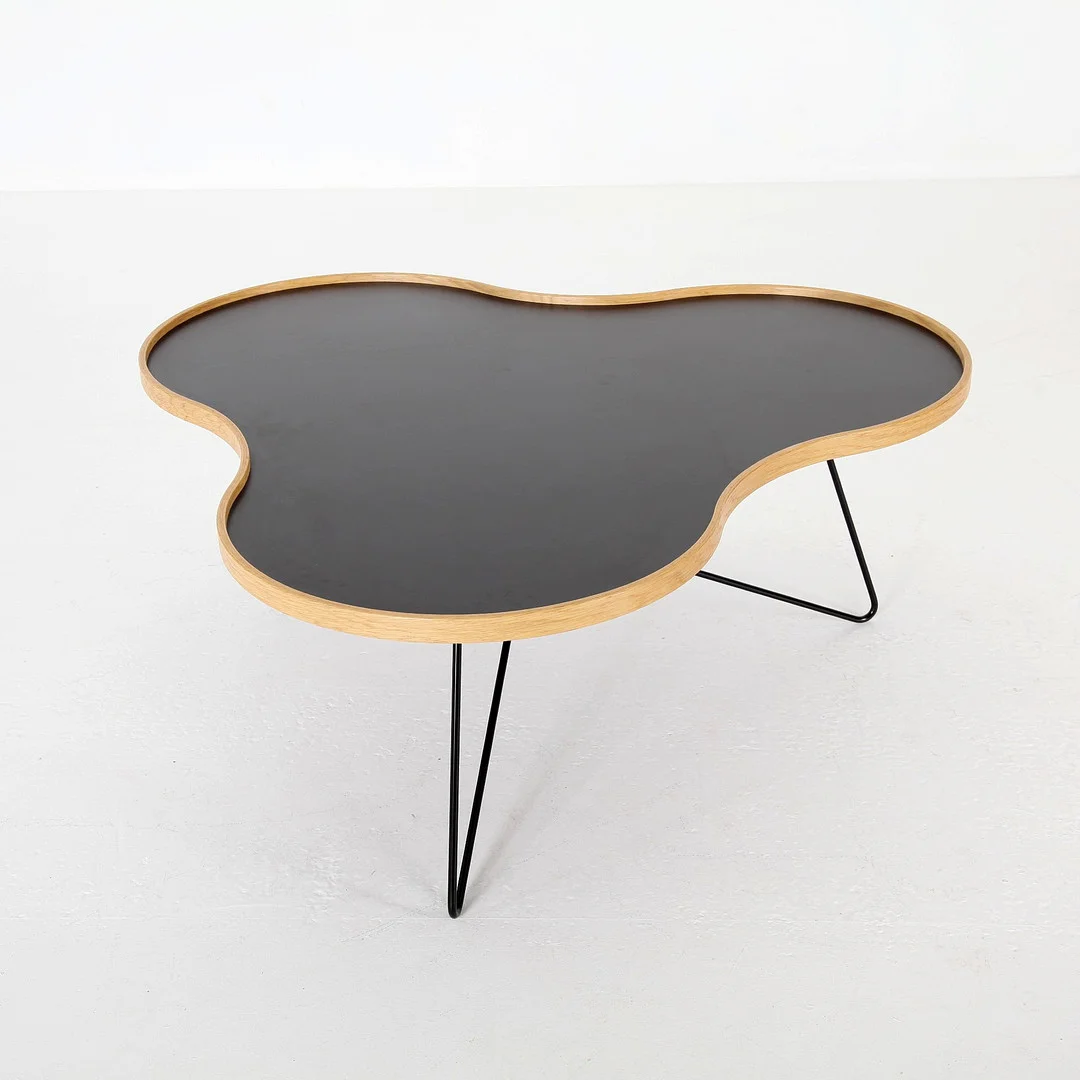 CHRISTINE SCHWARZER. Soffbord "Flower" 107 x 114 cm, Swedese, 2011. — Tables — Auktionsverket Engelholm
