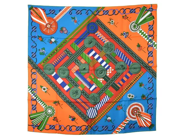 HERMÈS, SCARF, Flots, Fleurs Et Frontaux, Virginie Jamin, 100% siden, 90x90 cm, multifärgad, grön, orange, blå, vit, originalask. Excellent Condition.