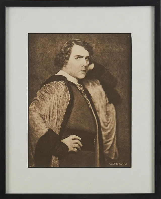 HENRY B GOODWIN. (1878-1931): Anders de Wahl, signerad Goodwin, gelatinsilver fotografi.