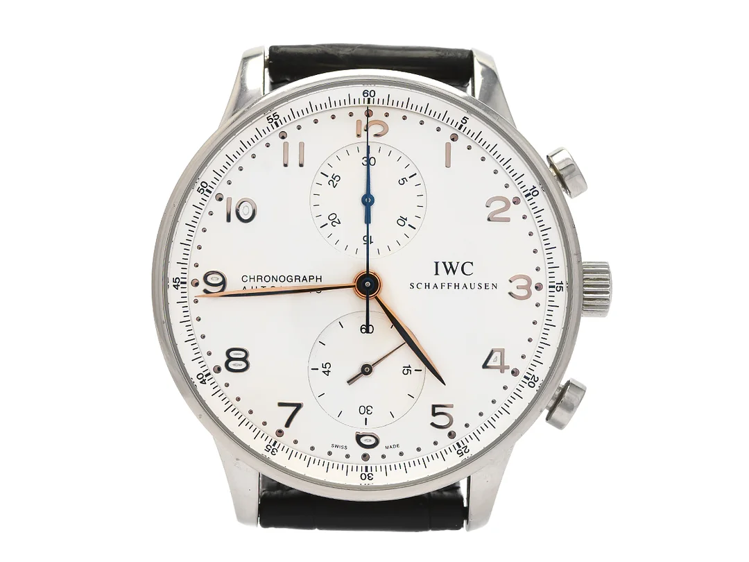 IWC, Schaffhausen, Portuguese, Cal 79350, Serie nr. 2696777, Ref nr. 371401, Boett nr. 3106995, kronograf, herrur, 40,9 mm, stål, automatisk, safirglas, skadad urtavla, läderband, originalspänne, ca 2006, serviceetui. — Klockor/IWC — Kaplans