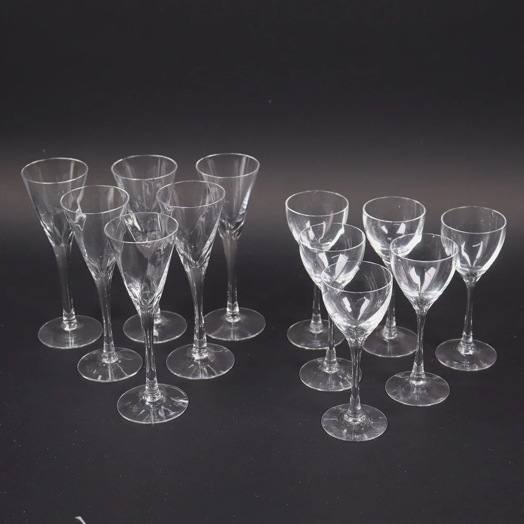 BERTIL VALLIEN. "Chateau", Kosta Boda, snapsglas, 12 st. — Tableware — Markus Auktioner