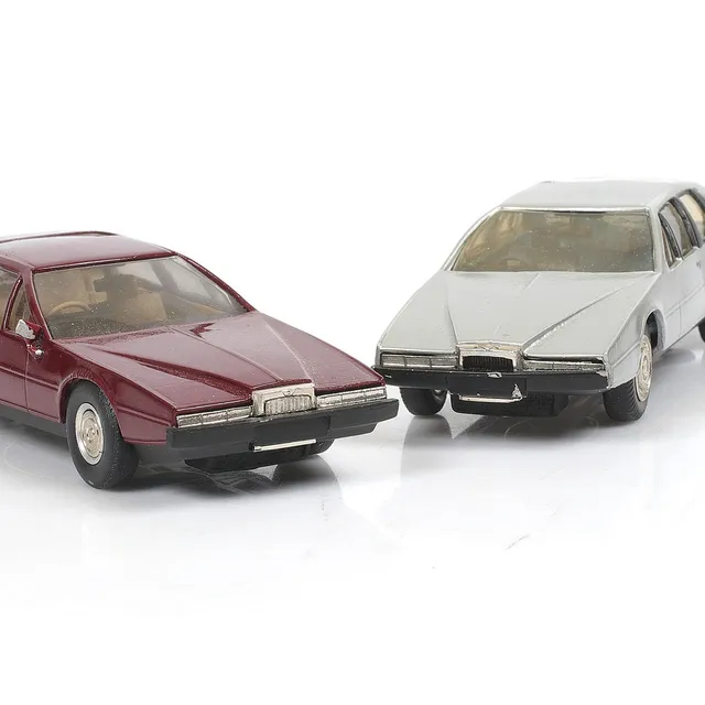 MODELLBILAR, 2 st, metall, Aston Martin Lagonda, 1977, Western Models, skala 1:43.