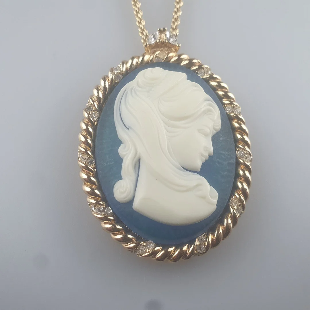 - Vintage-Collier mit Anhänger - Henkel & Grosse (Pforzheim). — Necklace — Auktionshaus Blank