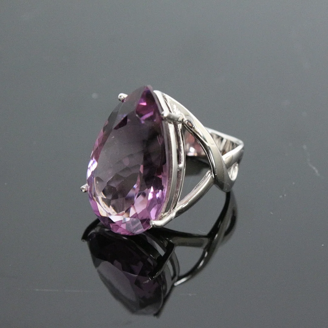 Amethystring. — Rings — Stockholms Auktionsverk Düsseldorf/Neuss