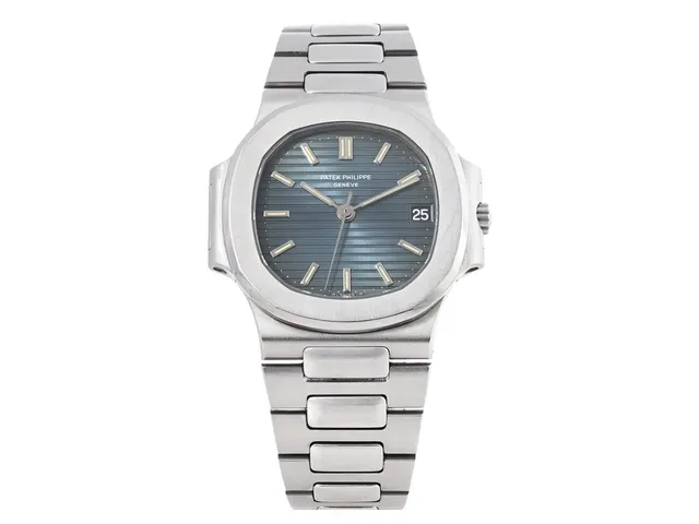 PATEK PHILIPPE, Geneve, Nautilus, Cal 335 SC, Serie nr. 1423211, Ref nr. 3800/1, Boett nr. 2803442, herrur, 37 x 39 mm, stål, automatisk, safirglas, datum, integrerad originallänk, viklås, cert, december 1984, box (skadad), ytterkartong.