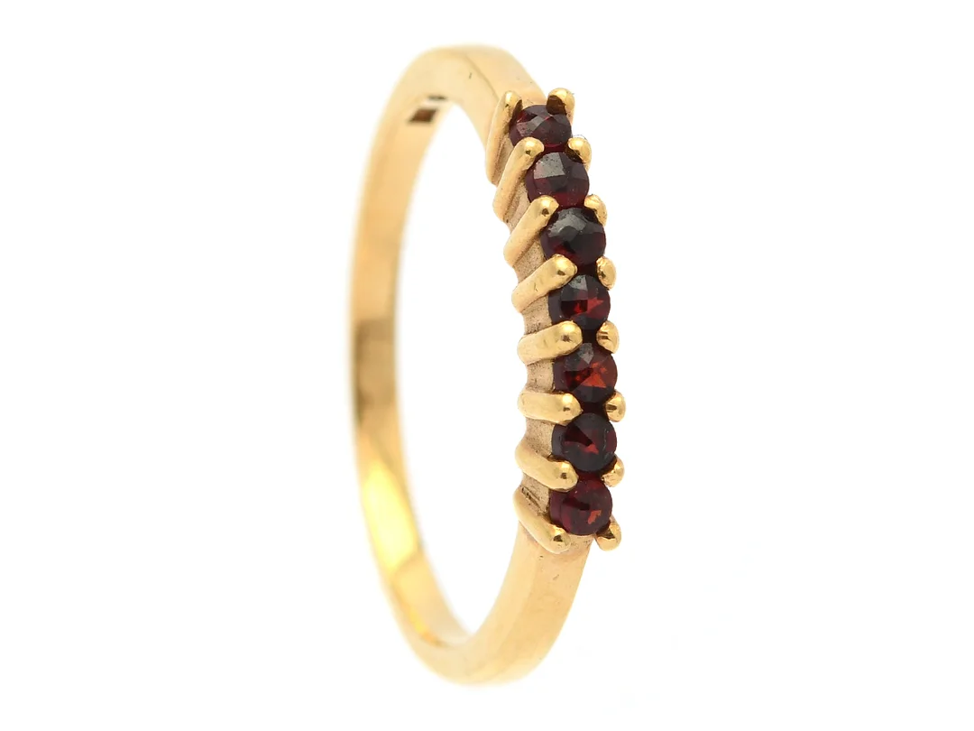 ENGELBERT, ring, 18K guld, granater, 1984, stl 16,75 mm, vikt 2,2 g. — Smycken/Ring — Kaplans
