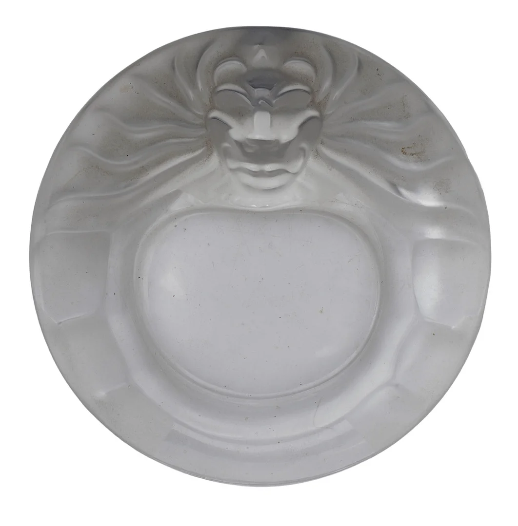 LALIQUE MANUFACTURE. Ashtray and lighter. — Utility glass — Balclis