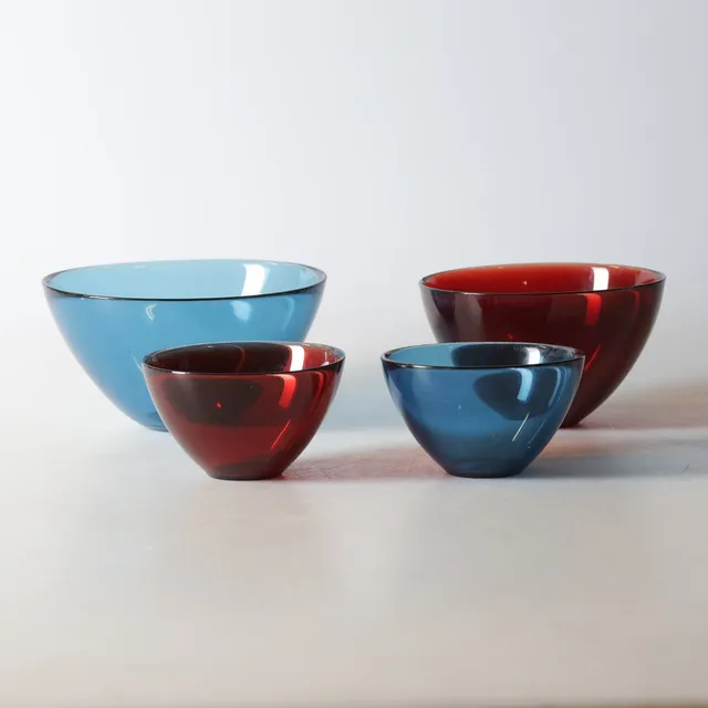 SVEN PALMQVIST. skålar, 4 st, glas, "Fuga", Orrefors.