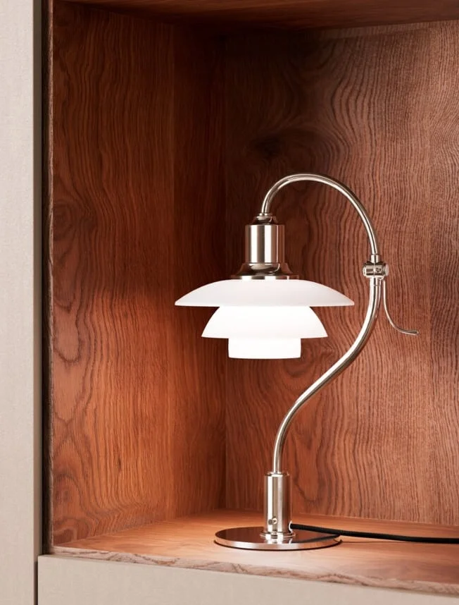 Poul Henningsen / Louis Poulsen. PH 2/2 'The question mark'. Table lamp, chrome. — Lamps and lighting/Table lamps — Lauritz