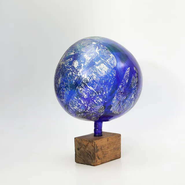 ÅSA BRANDT. Skulptur, konstglas , signerad, Torshälla.