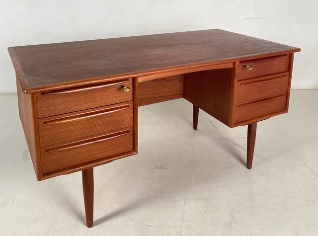 Schreibtisch von Svend Å. Madsen für Falster, 1960er.