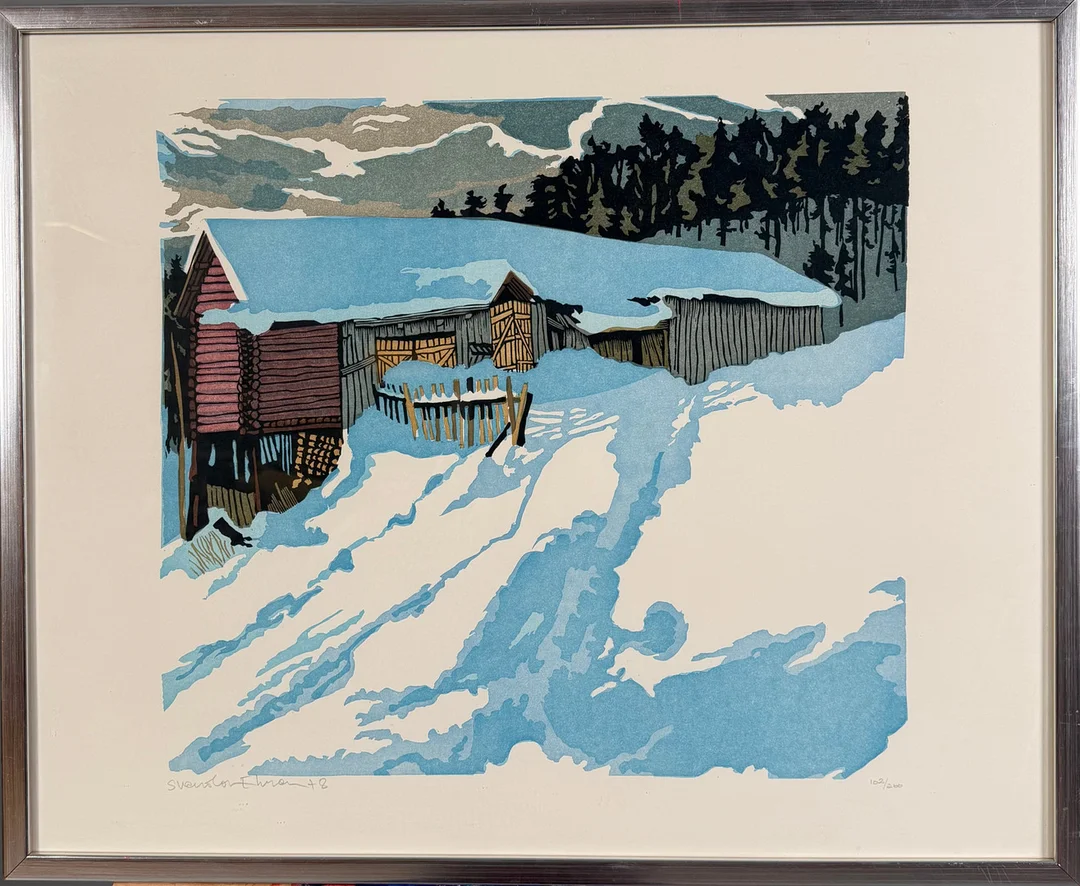 SVENOLOV EHRÉN. Ladugård i Vinterlandskap, Färglitografi, Signerad och daterad -78, 102/260. — Engravings & Prints — Skandia Auktion