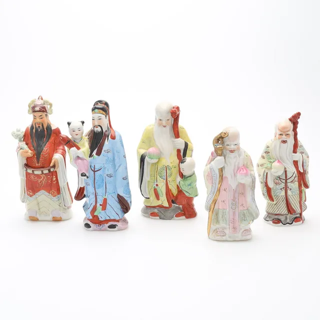 FIGURINER, 5 st, porslin, föreställande Sanxing: Fu, Lu och Shou, Kina, 1900-talets första hälft.
