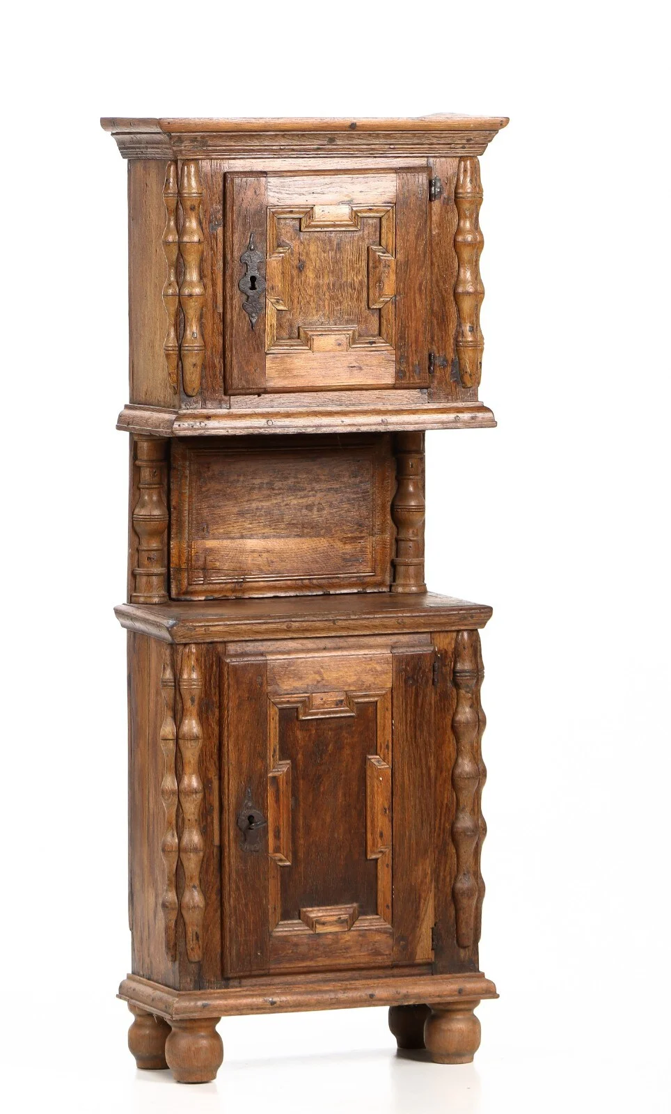 Post cabinet / household cabinet, Restored, 18th century — Furniture/Cabinets, chests of drawers — Lauritz