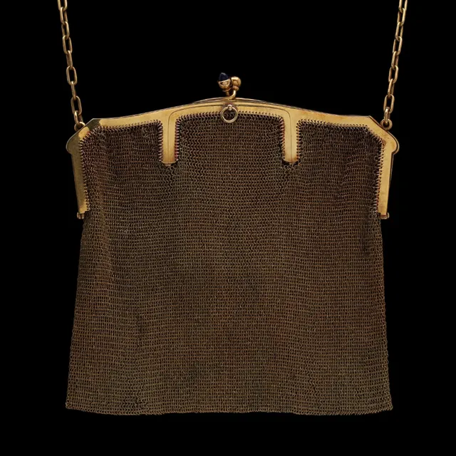 Gold mesh bag, first half of the 20th Century.