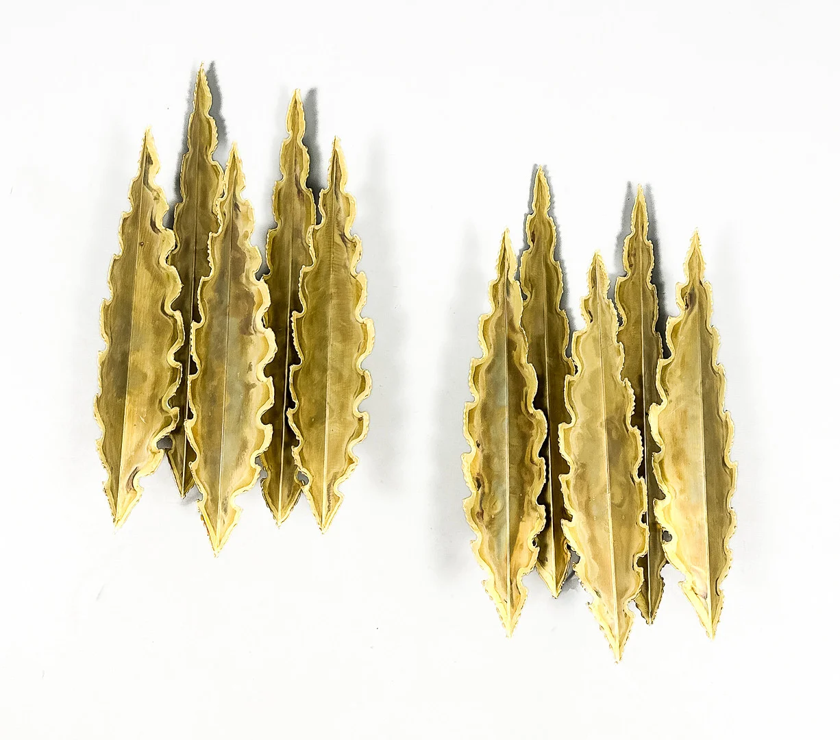 SVEND AAGE HOLM SØRENSEN. VÄGGLAMPETTER, Ett par, "5195 Leaf", Mässing, Danmark, 1960-tal. — Wall Lights — Auktionshuset STO Bohuslän