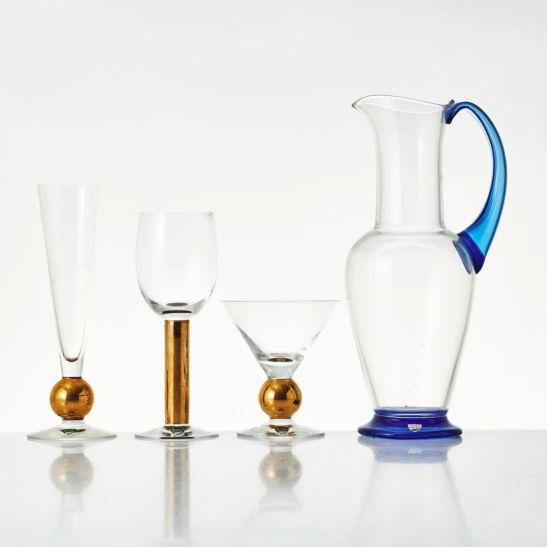 GUNNAR CYRÉN. "Nobel", servisglas och karaff, 21 +1 delar, Orrefors, formgivna 1990-91. — Tableware — Stockholms Auktionsverk Magasin 5
