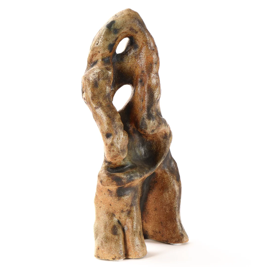 Per Eli. Figurative sculpture in stoneware — Paintings and sculptures/Sculptures — Lauritz