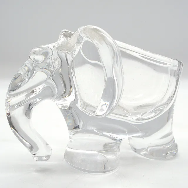 ART VANNES KRISTAL-GLASSSCHALE IN FORM EINES PLASTISCHEN ELEFANTEN FRANKREICH UM 1950.