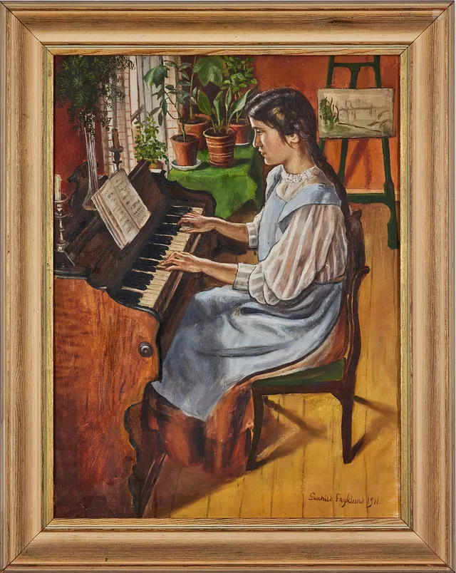 GUNHILD FRYKLUND (1892-1970). Kvinna vid orgel.