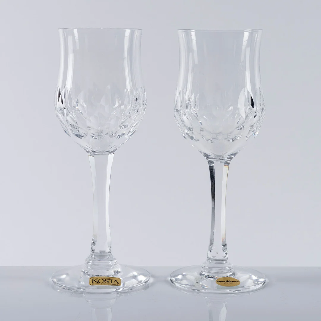 SIGURD PERSSON. Dessertvinsglas, 21 st, "Carl Gustaf", Kosta, 1960/70-tal. — Tableware — Auktionshuset Kolonn