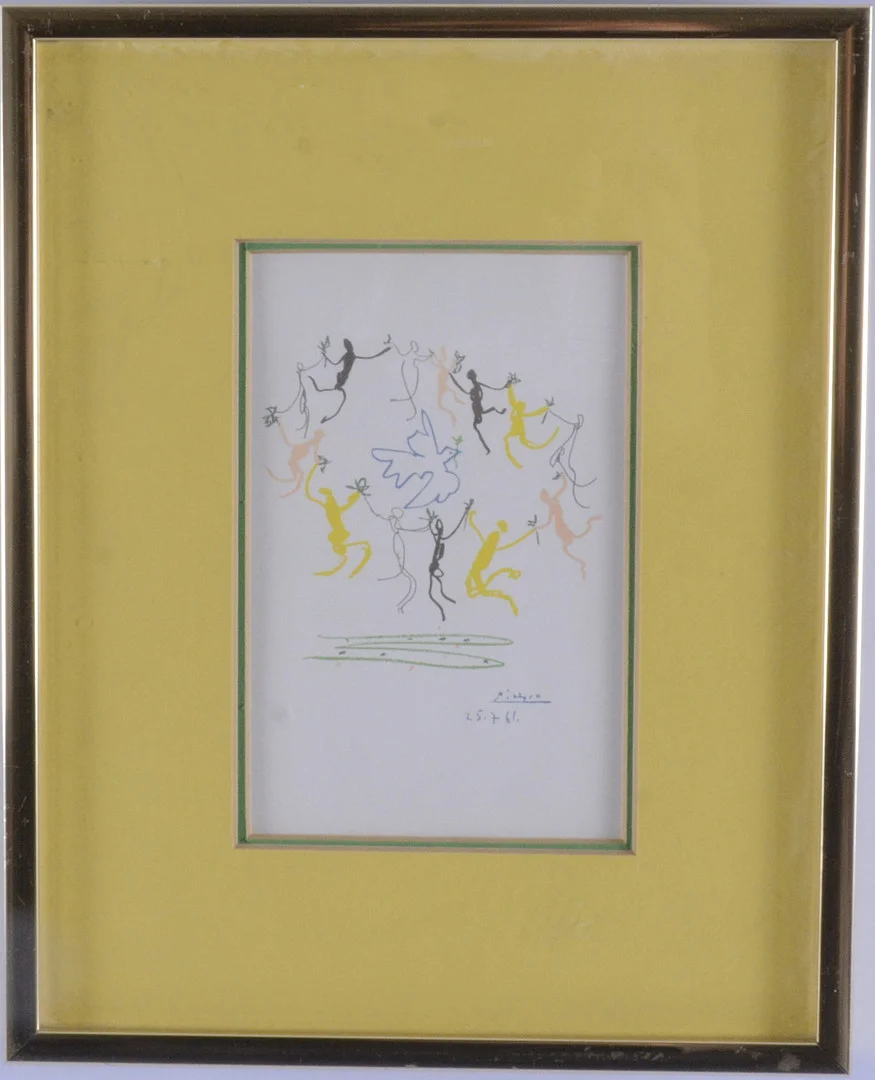 PABLO PICASSO. EFTER. färglitografi, signerad och daterad 25.7.61 i trycket. "Dans runt fredsduva". — Engravings & Prints — Halmstads Auktionskammare