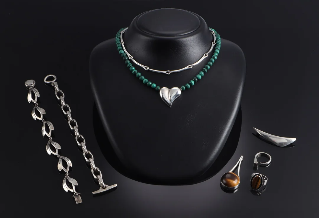 N.E. From. A collection of sterling silver jewelry and malekit chain 120 g (9) — Jewellery/Other jewellery — Lauritz