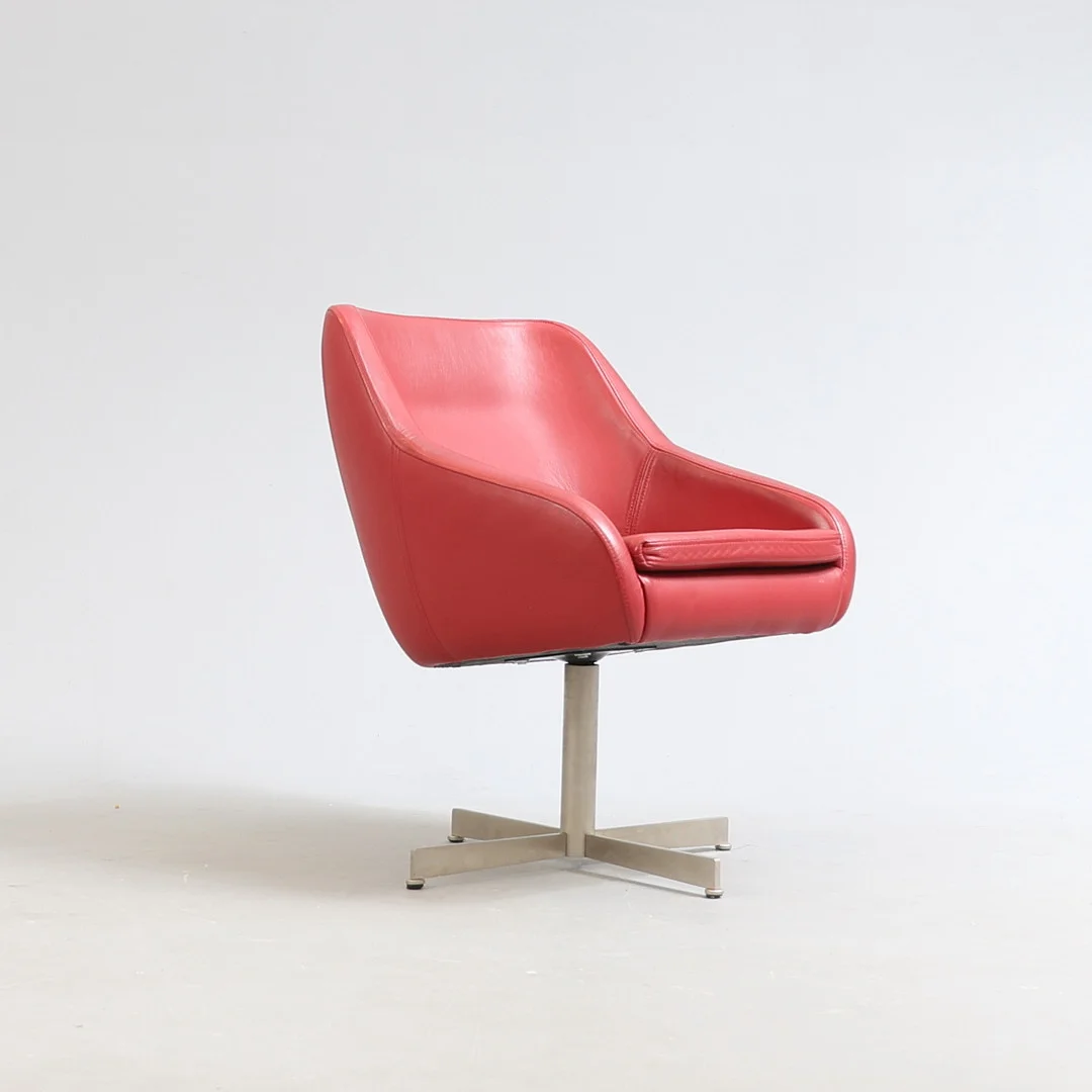 SNURRSTOL, metallstomme, konstläder, 1900-TAL. — Armchairs & Chairs — Gomér & Andersson Nyköping