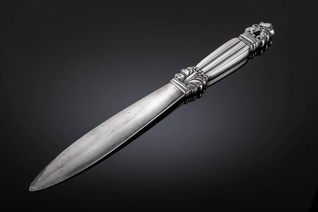 Johan Rohde for Georg Jensen. 'Konge' brevkniv af sølv — Silver, bronze, copper and pewter/Silver flatware — Lauritz