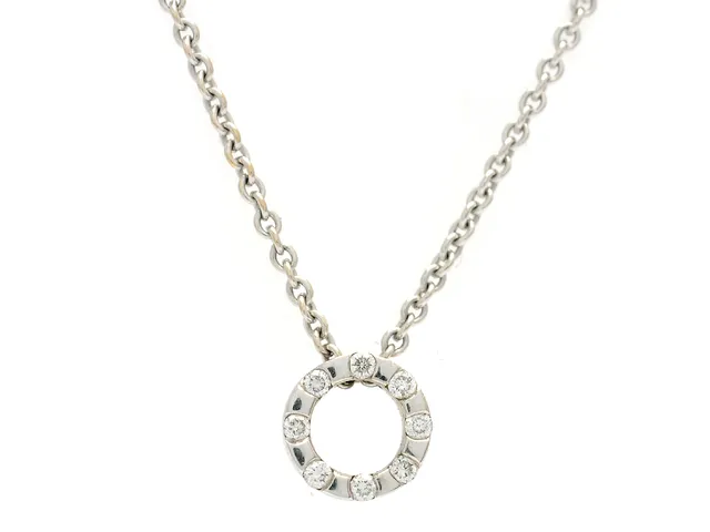 STRÖMDAHLS, collier, 18K vitguld, 8 briljantslipade diamanter ca 0,08 ctv, ca W/SI, längd 42 cm, vikt 3,7 g.