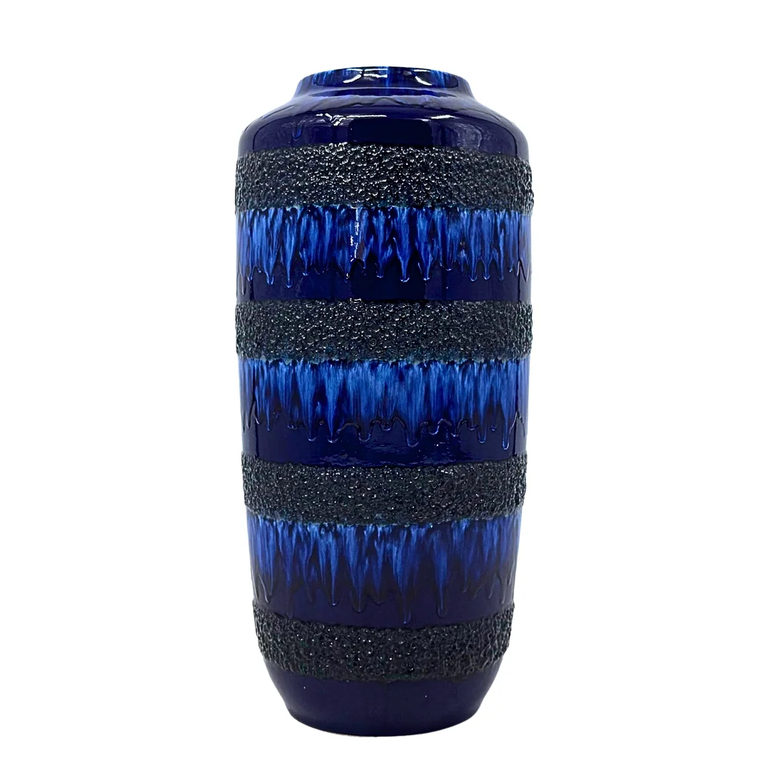 GROSSE BLAU-SCHWARZ GLASIERTE KERAMIKVASE. — European — Auktionshaus Stuber's Hammerschlag