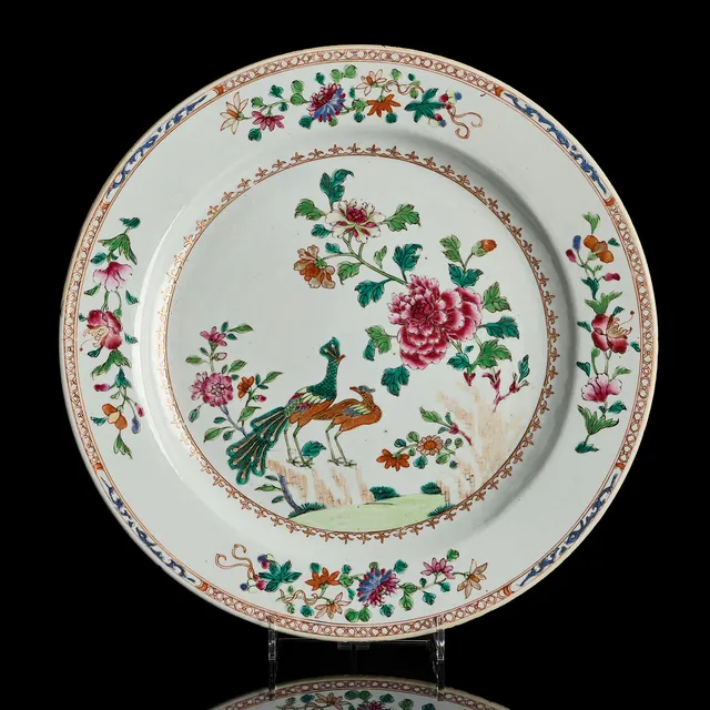 SERVERINGSFAT, kompaniporslin, Kina, famille rose, "double peacock", Qianlong (1735-1796).