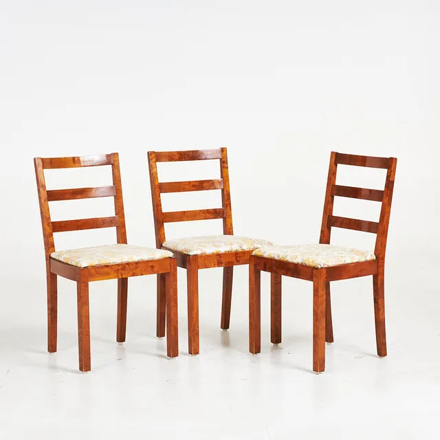 AXEL EINAR HJORTH. STOLAR. 3 st, "Typenko", för Nordiska Kompaniet, 1931, bonad björk, löstagbar stoppad sits med textil, brickmärkta undertill.