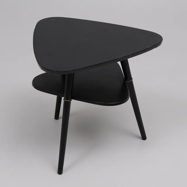 NILS JONSSON. SIDOBORD, för Troeds, Bjärnum, 1950/60-tal. svartlackerade skivor, fanér, maässingsdetaljer.