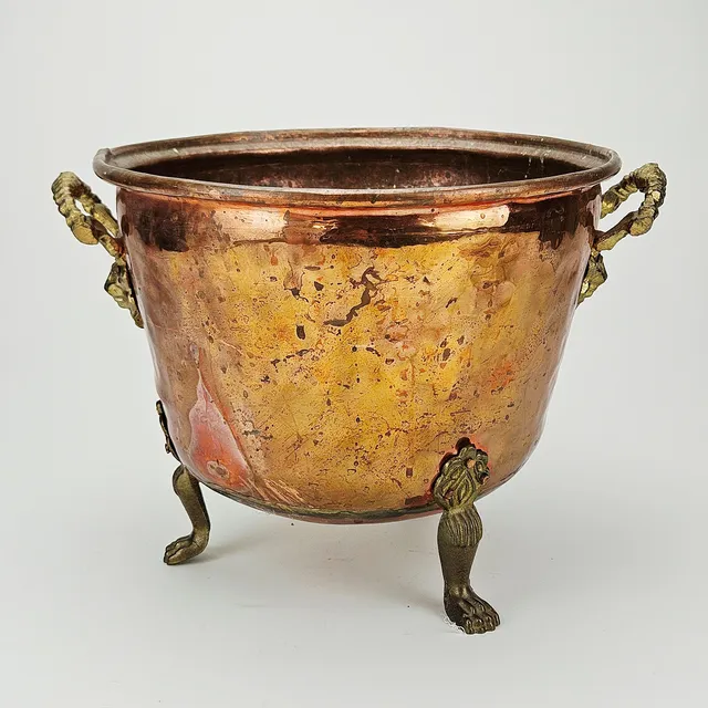 YTTERFODER, koppar och gulmetall, 1900-tal.