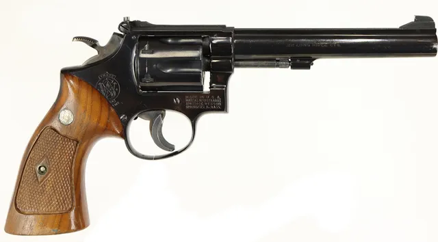 REVOLVER, fabrikat Smith & Wesson, modell 17-2, kaliber .22LR, tillv.nr K728018, se-nr 0208700.