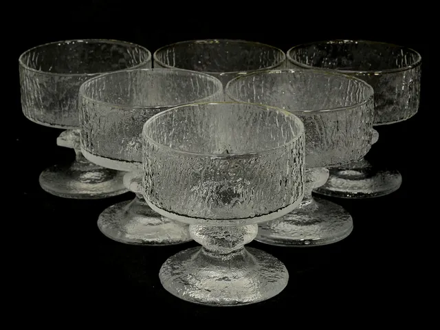 Desertskålar Iittala 6st av Timo Sarpaneva modell Festivo. H:9,5cm