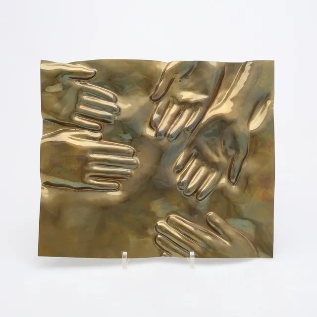 BARBRO BÄCKSTRÖM. RELIEF I MÄSSING, "PIURA", MONOGRAMSIGNERAD, NUMRERAD 203/650 OCH DATERAD 1978.
