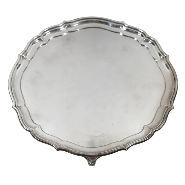 A GEORGE VI SILVER SALVER TRAY.