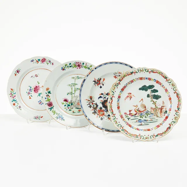 TALLRIKAR, 4 st., porslin, Kina, Qianlong (1736-1795), famille rose, imari, varierande dekor.