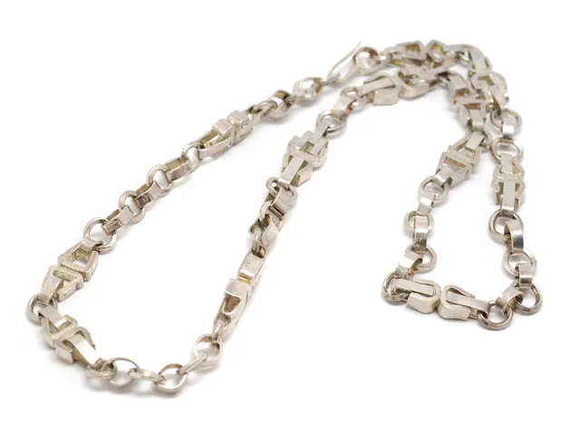COLLIER, silver, vikt 163 g, längd 80 cm, GIERTTA 1977.