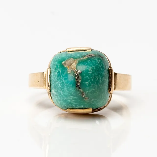 RING, 18K guld med grön sten, MGAB, Uppsala, 1967.