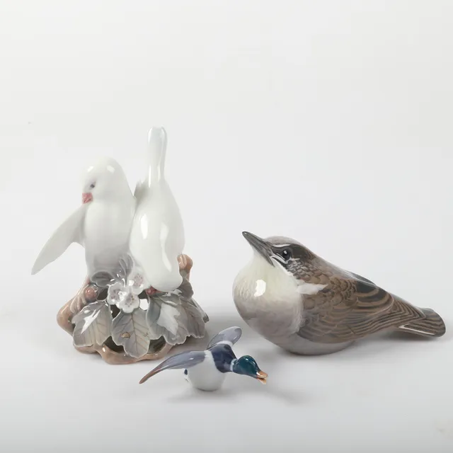 FIGURINER, 3 stycke fåglar, porslin, Royal Copenhagen, Danmark.