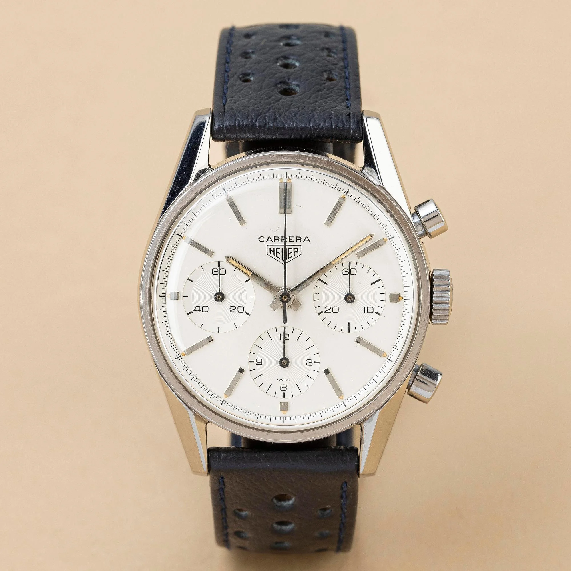 Heuer, Carrera, "Eggshell 1st Execution", ca 1963. — Bukowskis