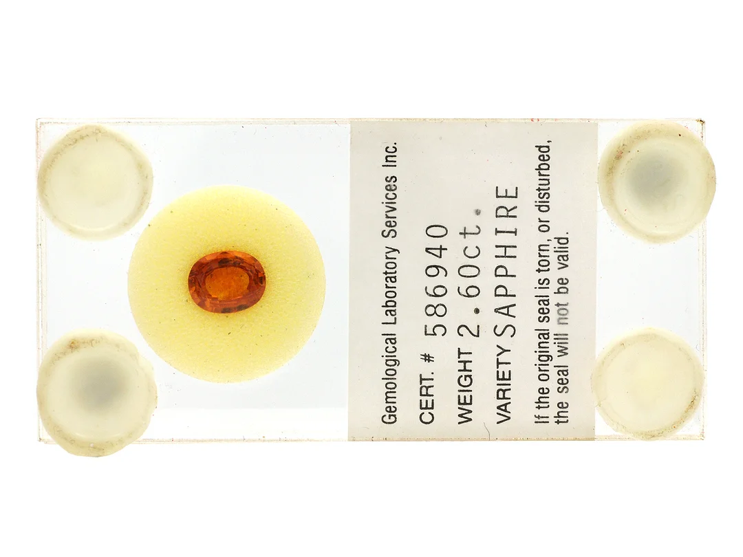 ORANGE SAFIR, ovalslipad, 2,60 ct, plomberad Gemological Laboratory Services Inc. — Ädelstenar/Safirer — Kaplans