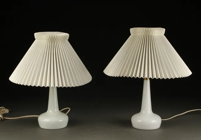 Esben Klint for Le Klint. Et par bordlamper, model 311 (2)