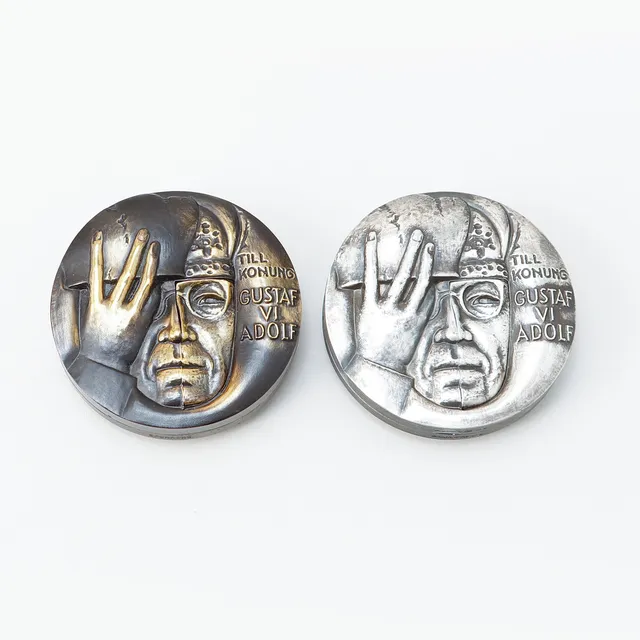 KAUKO RÄSÄNEN. Minnesmedaljer, 2 st, silver och brons, Sporrong, Gustaf VI Adolf, 1973.