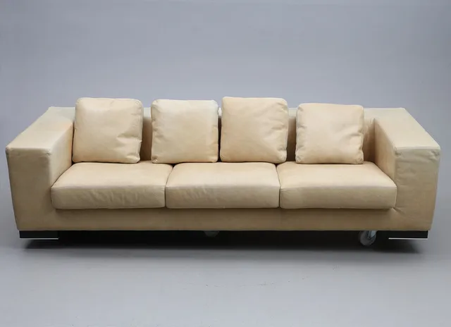 SOFFA. 3-sits, Incanto, Italien, läder.