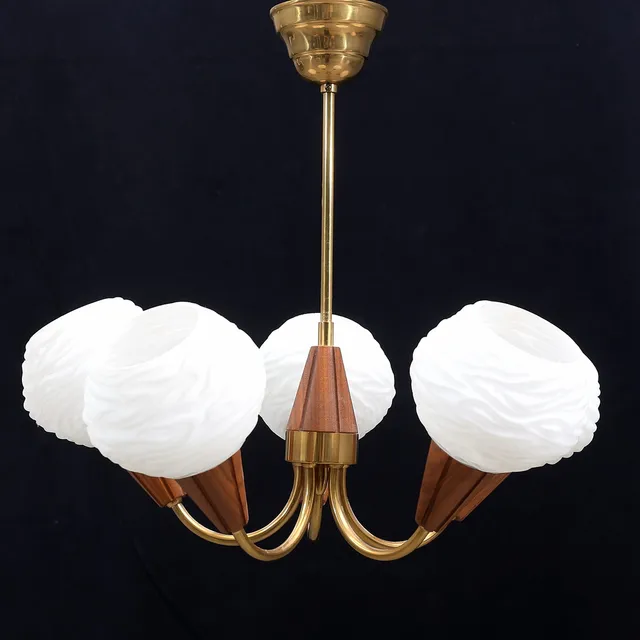 TAKLAMPA, 5-armad, med glaskupor, 1900-talets mitt.