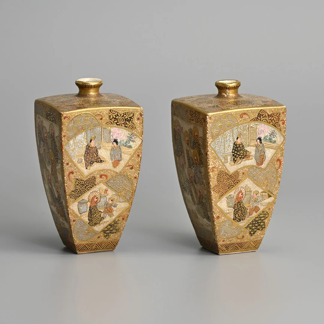 A PAIR OF JAPANESE SATSUMA WARE VASES, HODODA, LATE MEIJI PERIOD. — Ceramics & Porcelain — Ma San Auction
